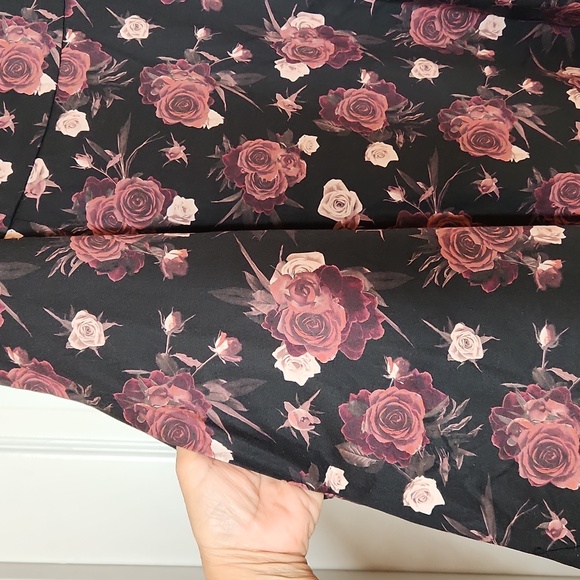 Hot Topic Whimsigoth Dark Roses Retro Dress Plus Size 1X - Picture 6 of 10